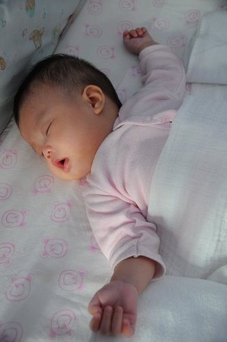 blog-2009-baby-DSC_3052-sleeping