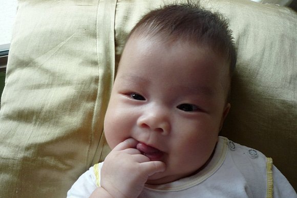 blog-2009-baby-P1000932-with-daddy-flickr