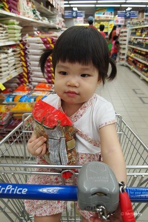 blog-2011-hannah-OLYP6042-hougang-mall-ntuc-flickr